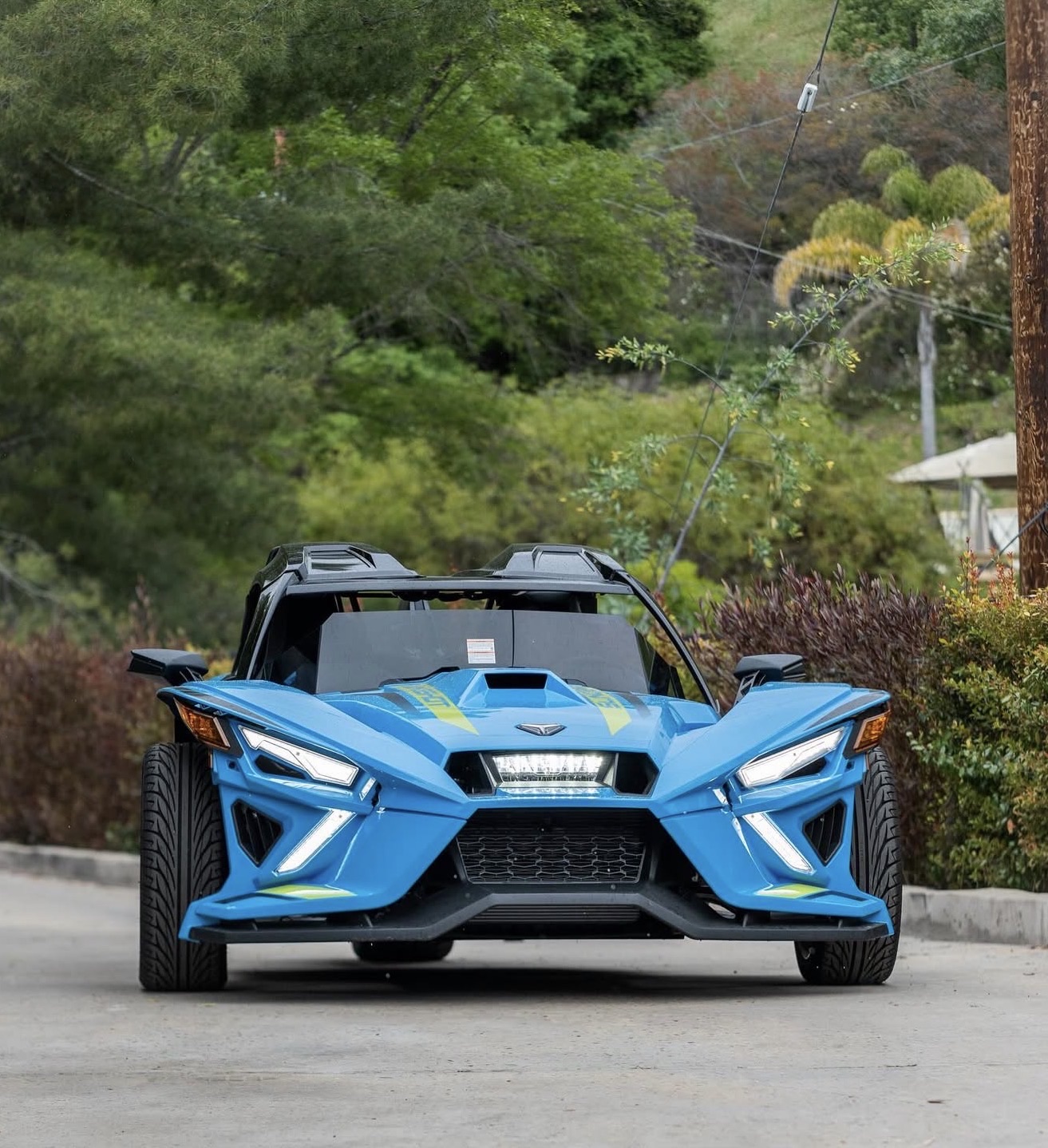 Slingshot R